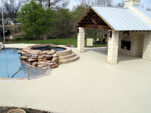 Fredericksburg Inn - After
Commercial Concrete
SUNDEK Austin
