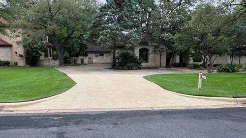 Driveways
Driveways
SUNDEK Austin
