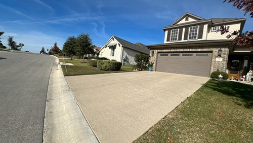 Driveways
Driveways
SUNDEK Austin
