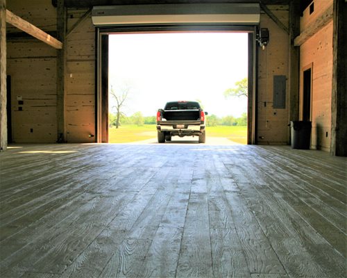 Barn Garage Floor Sunstamp
Garage Floors
SUNDEK Austin
