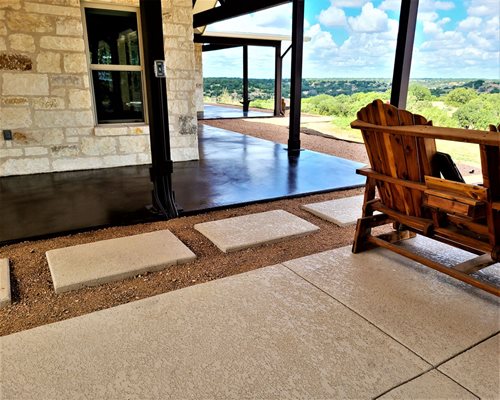 Patio With Classic _ Stain Leander Tx
Patios & Outdoor living
SUNDEK Austin
