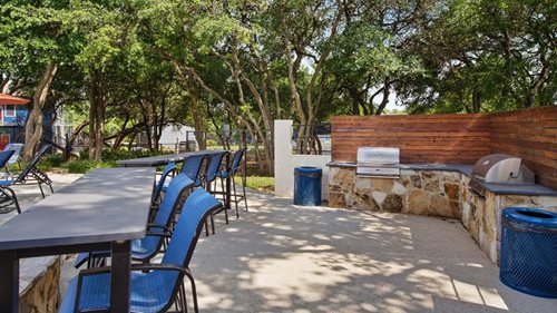 Gray Concrete Stain
Site
SUNDEK Austin

