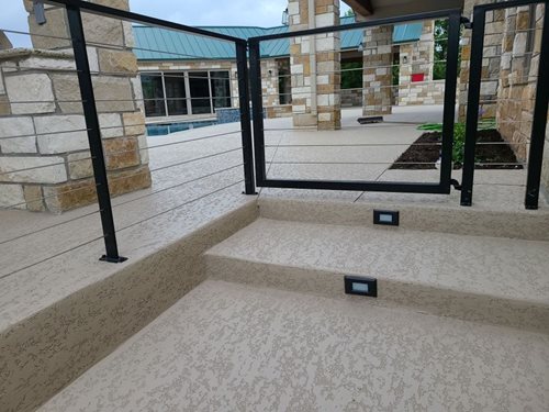 Walkways & Stairs
Walkways & Stairs 
SUNDEK Austin
