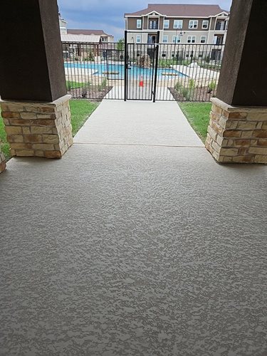 Walkways & Stairs
Walkways & Stairs 
SUNDEK Austin
