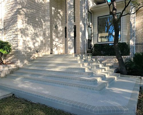 Walkways & Stairs
Walkways & Stairs 
SUNDEK Austin
