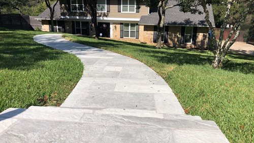 Walkways & Stairs
Walkways & Stairs 
SUNDEK Austin
