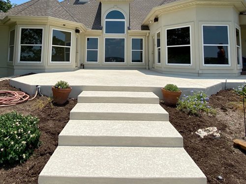 Walkways & Stairs
Walkways & Stairs 
SUNDEK Austin
