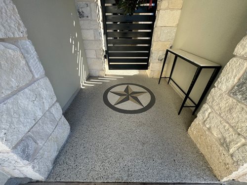 Walkways & Stairs
Walkways & Stairs 
SUNDEK Austin
